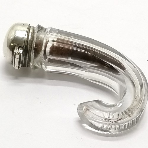 882 - Antique unmarked silver mounted vinaigrette with horn shaped glass body, 6cm high- slight chip to ri... 