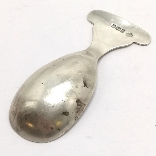 909 - Silver hallmarked plain caddy spoon Sheffield 1913 by WHS 7.5cm long 12g- No obvious damage