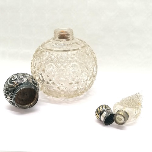 920 - Antique silver topped globe scent bottle with hobnail cut jar 8cm diameter x 11cm high T/W a silver ... 