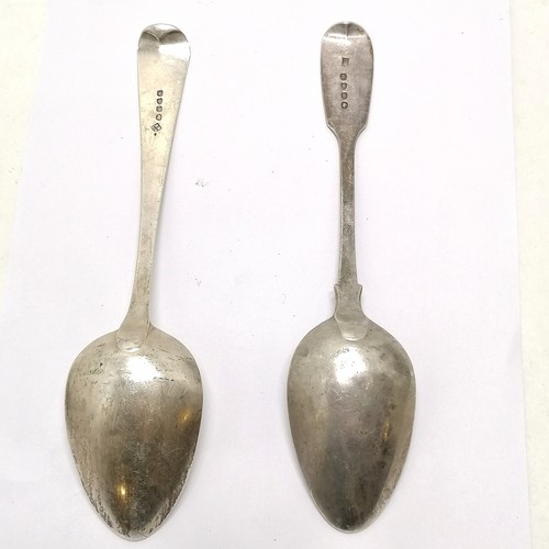 923 - 2 x Antique silver table spoons - longest 22cm & 125g total & both in used condition