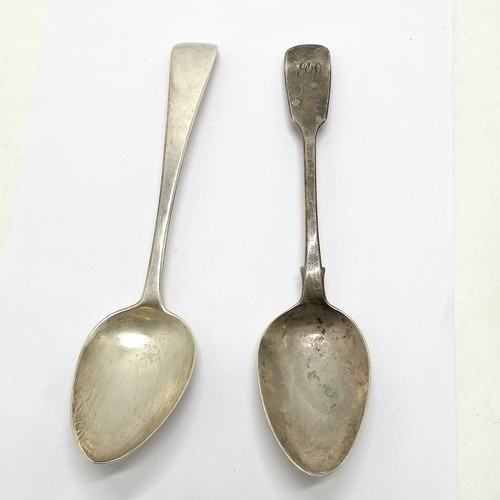 923 - 2 x Antique silver table spoons - longest 22cm & 125g total & both in used condition