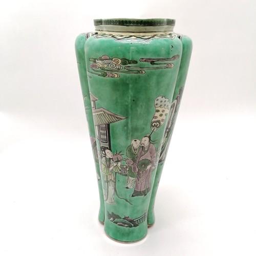 40 - Antique Chinese famille verte unusual 3 lobed shaped vase with 3 panels depicting figures with offer... 