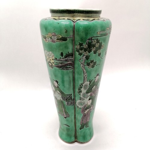 40 - Antique Chinese famille verte unusual 3 lobed shaped vase with 3 panels depicting figures with offer... 