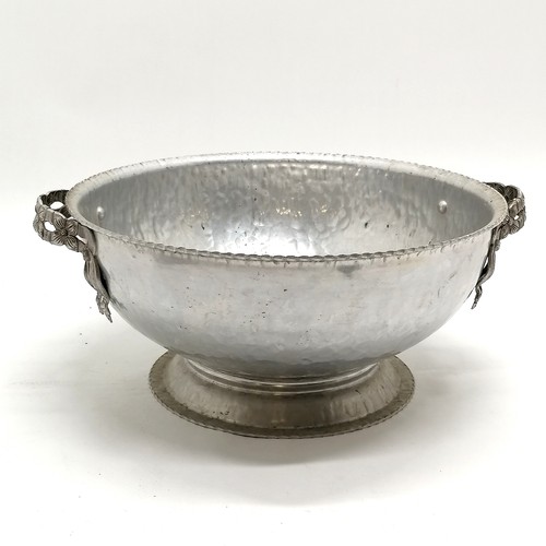 90 - Rodney Kent aluminium hand wrought bowl #415 with ribbon design handles - 27cm diameter