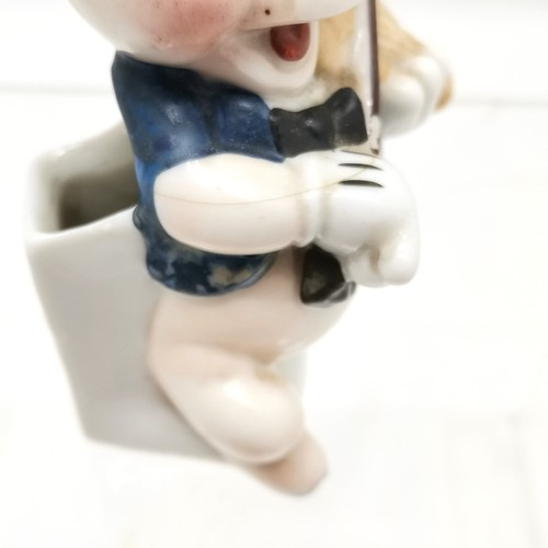 186 - Early Walt Disney novelty porcelain pig toothbrush holder no. 881485- 11cm high - has a hairline cra... 