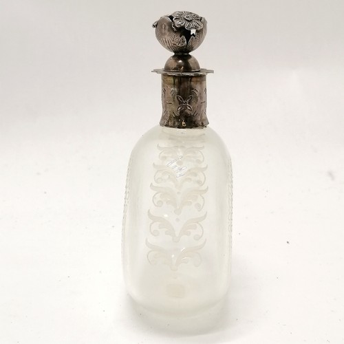 278 - Continental etched glass scent bottle with hallmarked silver collar and screwtop lid with flower det... 