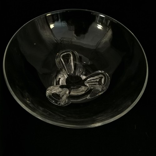 293 - Steuben glass floret bowl - 19.5cm diameter x 9cm high & has original box with packaging (no dust ba... 