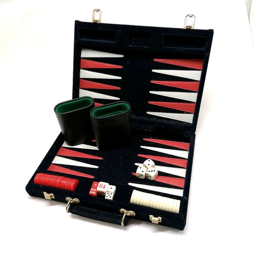 383 - Cased complete Backgammon set - 19cm x 26cm x 5cm