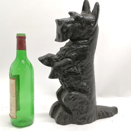 399 - Cast iron scottie dog doorstop - 38cm high & no obvious damage