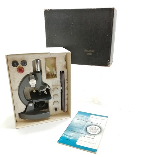 414 - Greenkat 900x boxed microscope with original booklet - box (a/f) 22cm x 28cm x 13cm