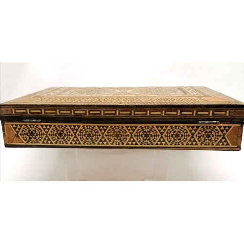 415 - 3 x boxes inc 2 middle eastern (both with slight losses - largest 30cm x 20cm x 6cm)