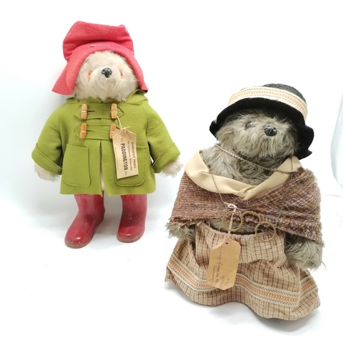 433 - Gabrielle designs Paddington bear (with green duffel coat & red wellington boots) + Aunt Lucy with g... 