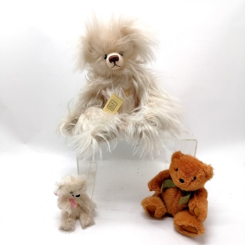 437 - 2 x Grisly mohair bears (smallest 15cm) t/w another bear