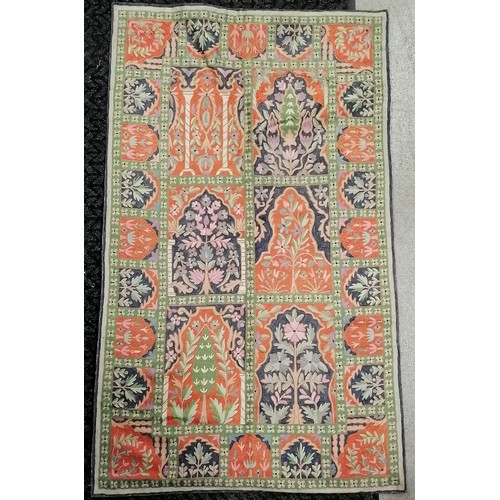 461 - Silk crewel work rug/hanging 92cm x 155cm in good condition