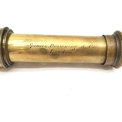 506 - Brass / oak Telescope with makers mark Spencer Browning & Co London 73 cm fully extended.