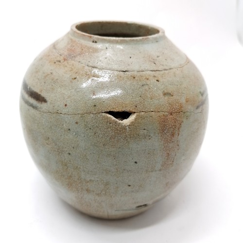 19 - Antique Chinese ginger jar lacks cover and is A/F 12cm high T/W an antique Seito Ware blue and white... 