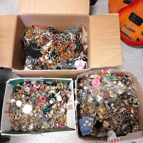 698 - Very large qty (49kgs) of costume jewellery in 3 boxes