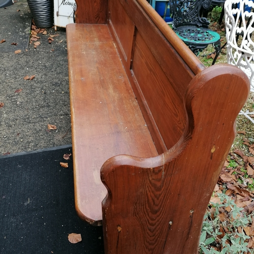 152 - Pine church pew - 92cm high x 184cm high x 40cm deep