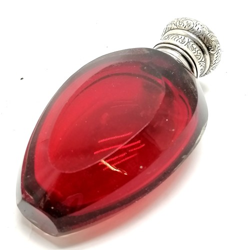 160 - Antique unmarked silver topped ruby glass scent bottle with stopper 8.5cm long - in good used condit... 