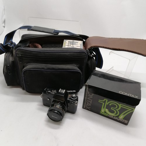 181 - Contax 137 camera with 28mm lens & bag of assorted accessories