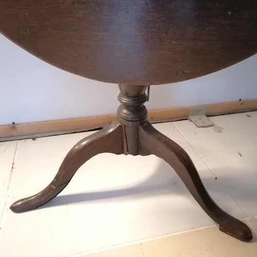 218 - Antique mahogany tilt top circular table 76cm diameter - Some old repairs to base and top