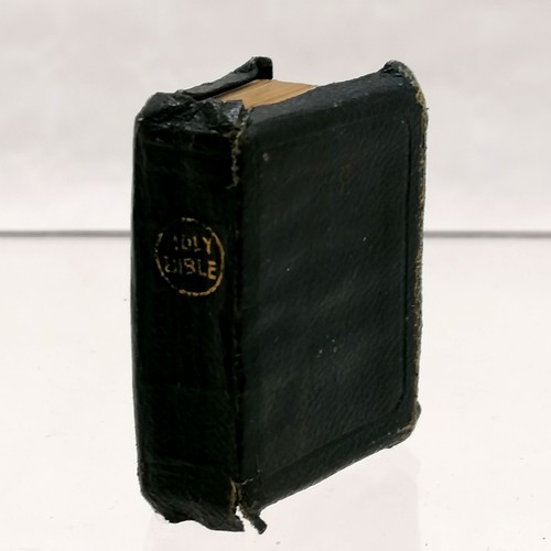 235 - 1896 miniature Holy Bible containing old & new testaments printed by David Bryce and Sons ~ 4.5cm x ... 