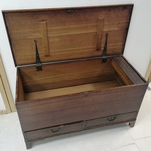 279 - An Antique oak Mule chest, interior fitted with candle box, on bracket shape feet, 109 cm in width, ... 