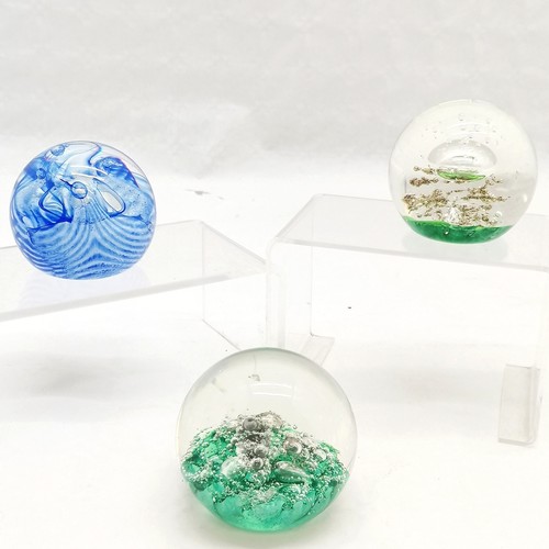 344 - 2 x Selkirk glass paperweights (inc goldspray - other has slight chips) + Caithness Mischief paperwe... 