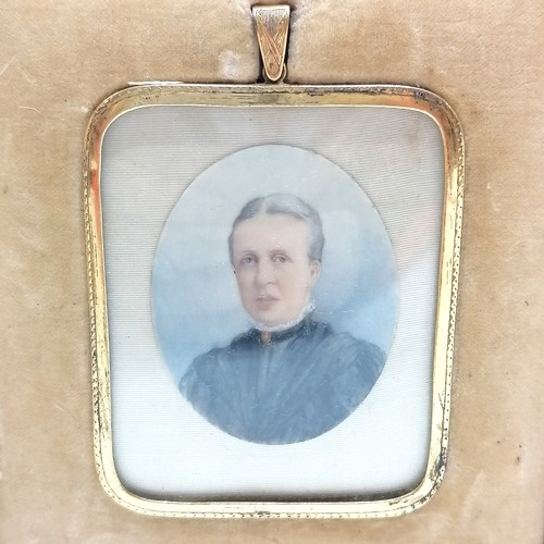 402 - Portrait miniature of a lady in a 1916 silver gilt frame by George Elisha Sumner - 7.5cm x 6cm in or... 