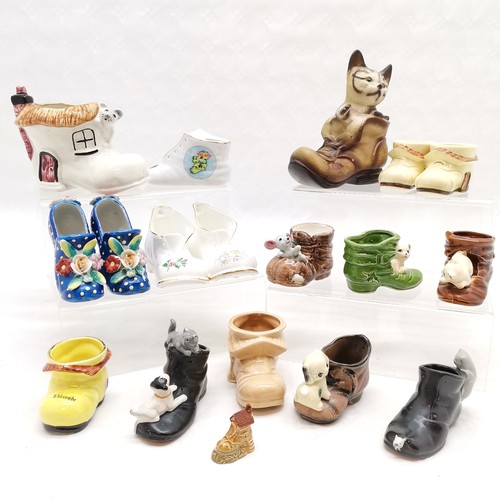 408 - Collection of antique and vintage china boots, tallest 15cm high- mostly in good condition