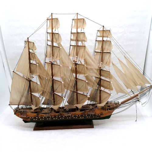 416 - Large scale model of Siglo XVIII Fragata 105 cm in width, 80 cm in height, 14 cm in depth.