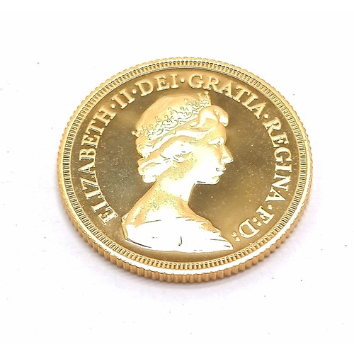 482 - 1980 QEII gold sovereign coin in capsule