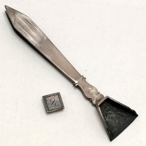 489 - Antique ebony cased diamond scales with original unmarked silver tweezers / scoop & balance scales w... 