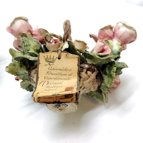 347A - Large scale floral Capodimonte display - 40cm across x 27cm high ~ was made as a commission piece t/... 