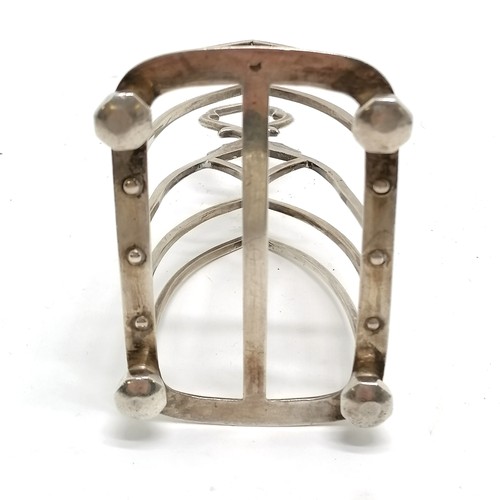 835 - 1902 silver gothic style toastrack by William Hutton & Sons Ltd - 12cm high & 136g ~ slight distorti... 