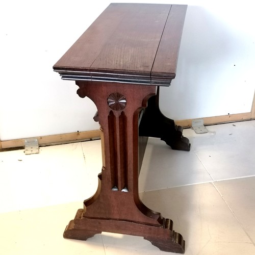 27 - Ecclesiastical influenced carved oak side table with triple arch decorated support - 76cm high x 84c... 