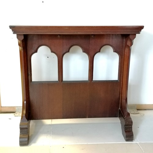 27 - Ecclesiastical influenced carved oak side table with triple arch decorated support - 76cm high x 84c... 