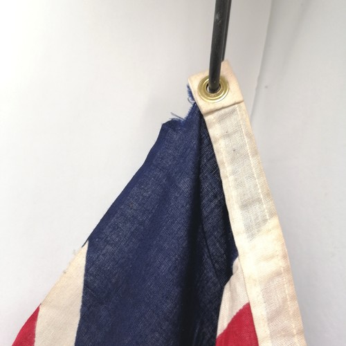 374 - USA / American Confedaration flag - 92cm x 154cm & has 2 small tears to 1 edge