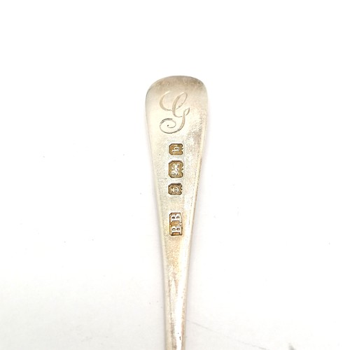 817 - Birmingham 1901 silver, teaspoons and matching sugar tongs in fitted velvet lined case 71 grams, 2 s... 