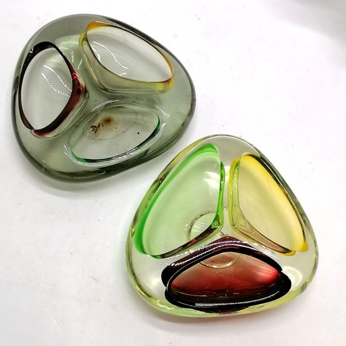 114 - 2 Murano glass divisional dishes 16cm across T/W 4 glass paperweights