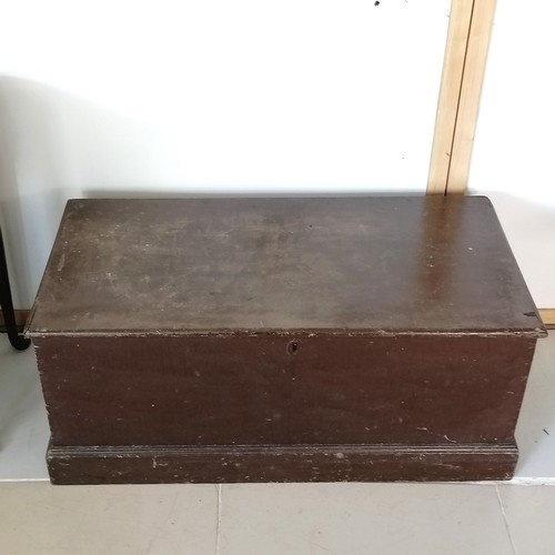 124 - Antique painted pine Blanket box. 100 cm wide. 43 cm high, 52 cm deep Good used condition,