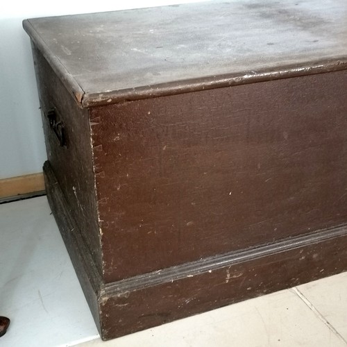 124 - Antique painted pine Blanket box. 100 cm wide. 43 cm high, 52 cm deep Good used condition,