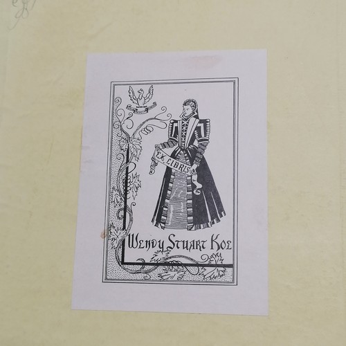 118 - Collection of antique books inc Dickens (with Wendy Stuart Koe bookplate), 1908 Gesidel album von Ru... 