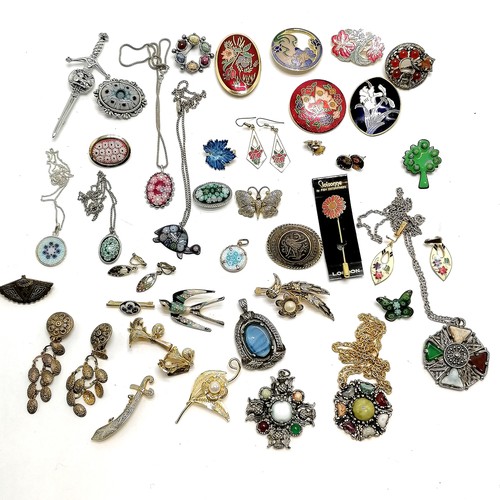 Lot 540       