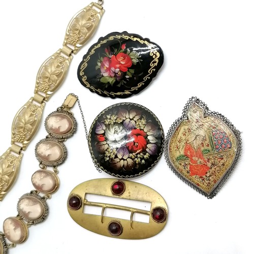 745 - Qty of jewellery inc hand carved cameo gilt metal bracelet, 2 x Palekh brooches, Islamic hand painte... 