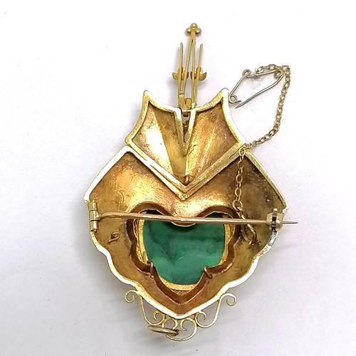 754 - Antique unmarked gold brooch & earrings set with micro mosaic panels mounted on green glass - brooch... 