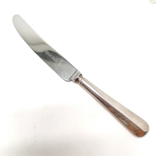 442 - Set of 12 silver plated large and small dinner knives by Bexfield Sheffield