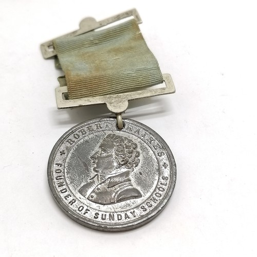 445 - Antique Napoleon meerschaum pipe tamper (5.5cm & a/f), aircraft aluminium swastika pendant on chain ... 