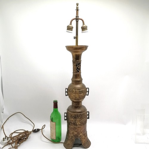 54 - Oriental / Chinese bronze lamp with gilt finish - 99cm high
