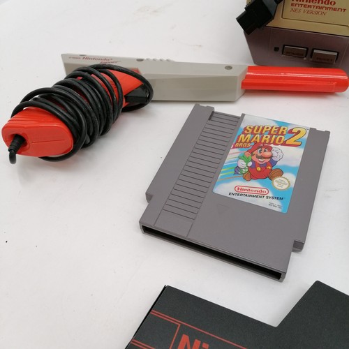 375 - Nintendo entertainment system (NES) console t/w 2 orignal controllers, Super Mario Bros 2, Super Mar... 